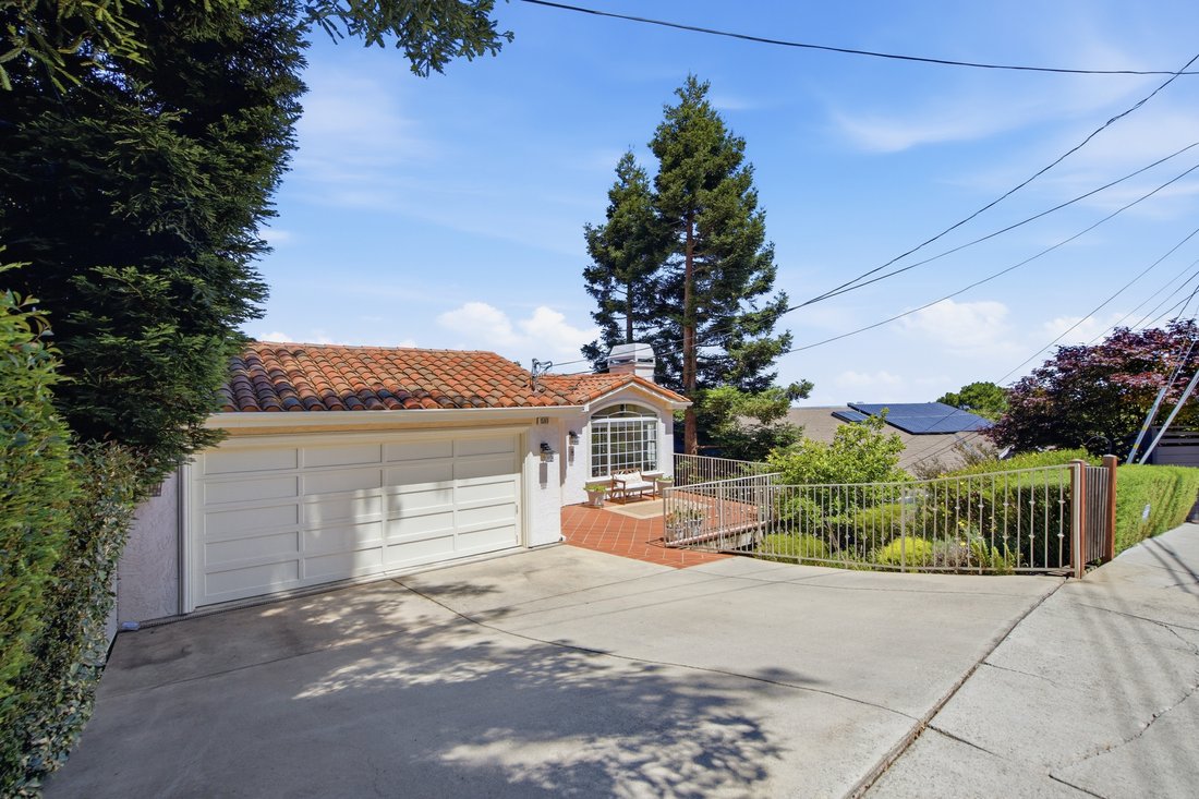 Casa a Belmont, California, Stati Uniti 2 - 17919493