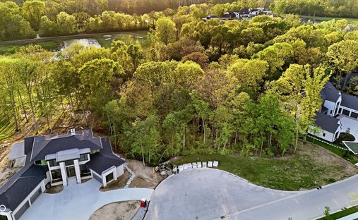 Land in Zionsville, Indiana, United States 1