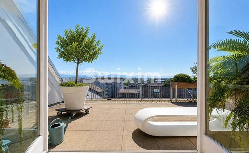 Apartamento en Divonne-les-Bains, Auvernia-Ródano-Alpes, Francia 1