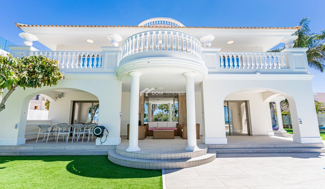 Villa in La Caleta, Adeje, Canary Islands 3 - 17918447