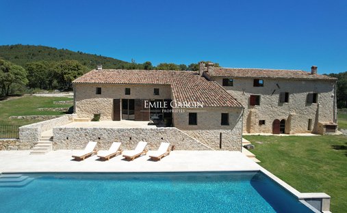 Villa in La Bastidonne, Provence-Alpes-Côte d'Azur, France 1
