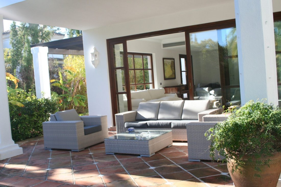 Villa in Guadalmina Baja, San Pedro de Alcantara, Spain 3 - 17920771