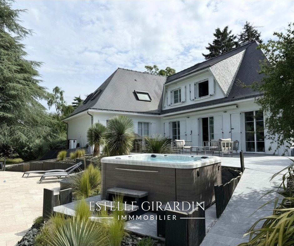 Villa in Carquefou Est-Hors Agglo, Carquefou, France 2 - 17902312