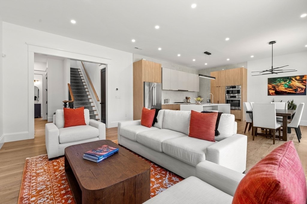 House in Waltham, Massachusetts, United States 3 - 17917898