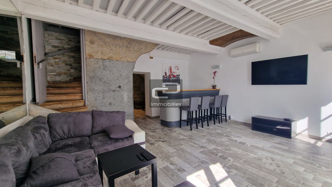 House in Couzon-au-Mont-d'Or, Auvergne-Rhône-Alpes, France 1 - 17917815