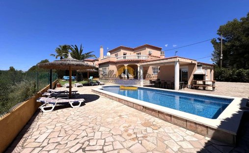 House in les Tres Cales, l'Ametlla de Mar, Spain 1