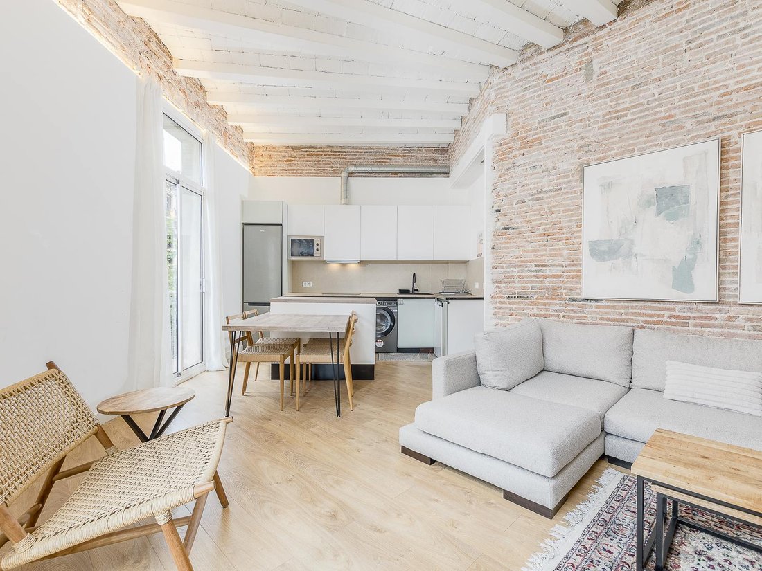 Apartment in Eixample, Barcelona, Spain 2 - 17918320