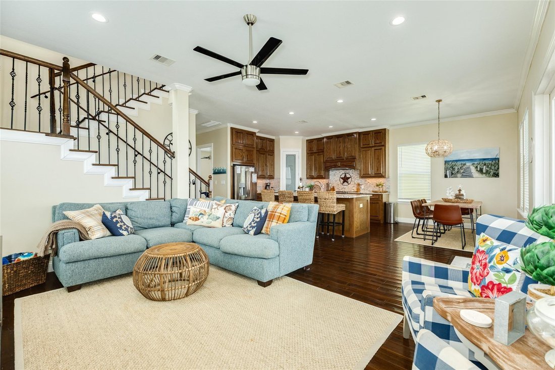 House in Galveston, Texas, United States 4 - 17921786