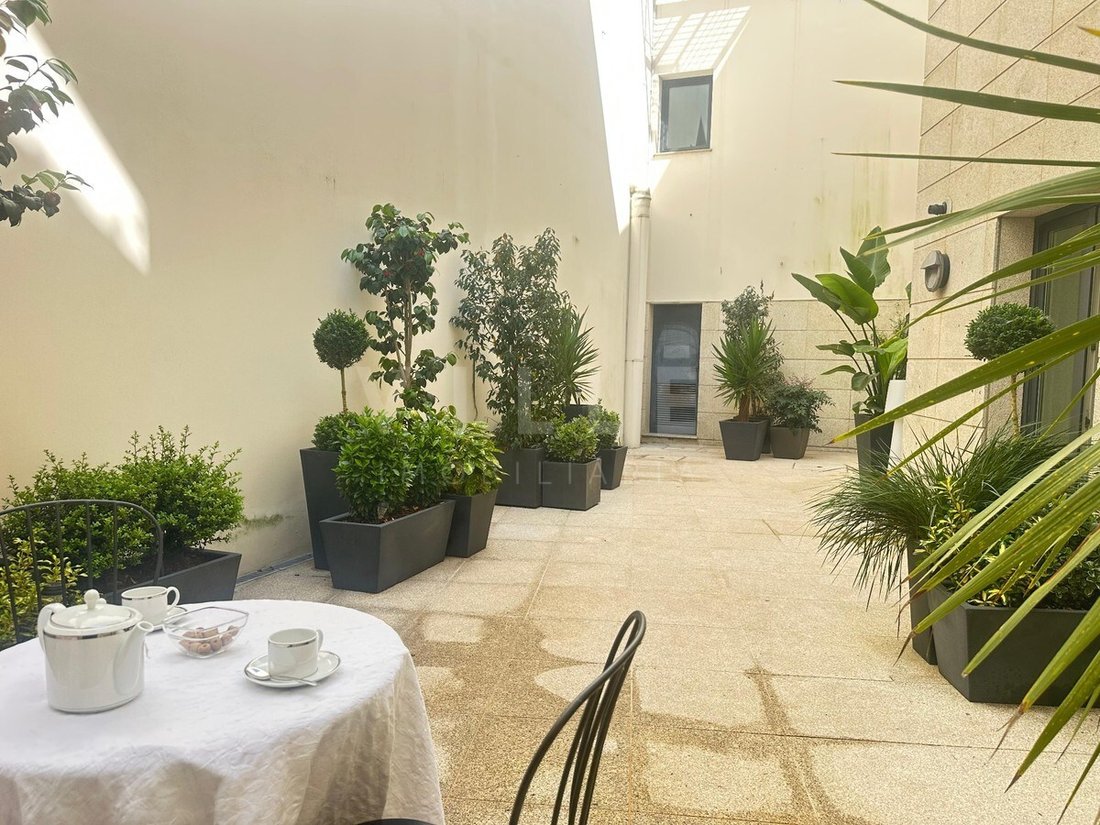 Apartment in Lordelo do Ouro e Massarelos, Porto District, Portugal 3 - 17821133