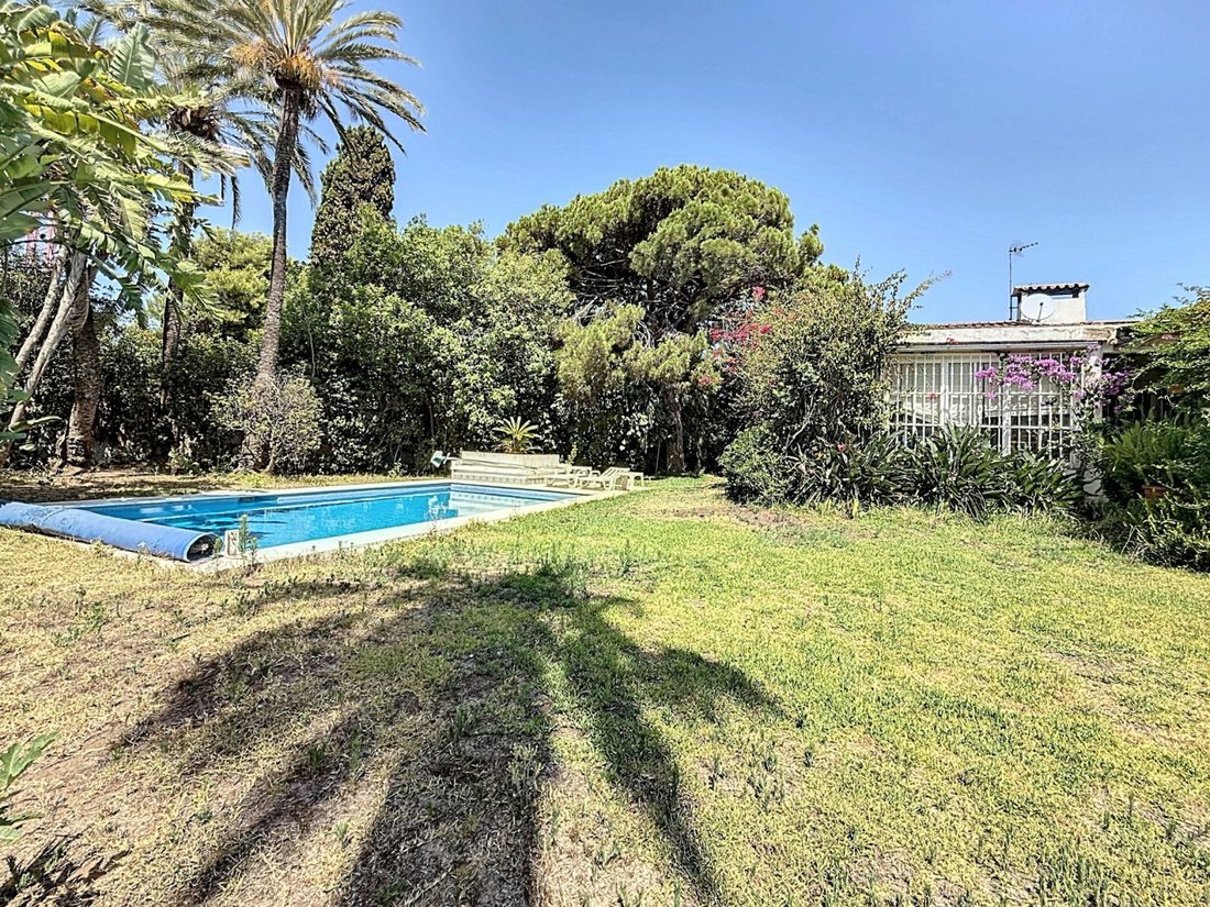 Villa in Estepona, Andalusia, Spain 2 - 17921899