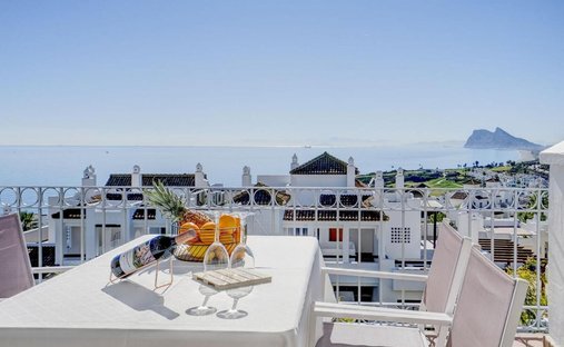 Apartment in La Alcaidesa, San Roque, Andalusia 1