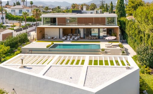 Villa in Guadalmina Alta, San Pedro de Alcantara, Spain 1