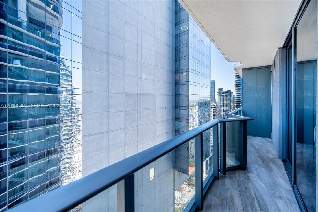 Condo in Miami, Florida, United States 3 - 17920068