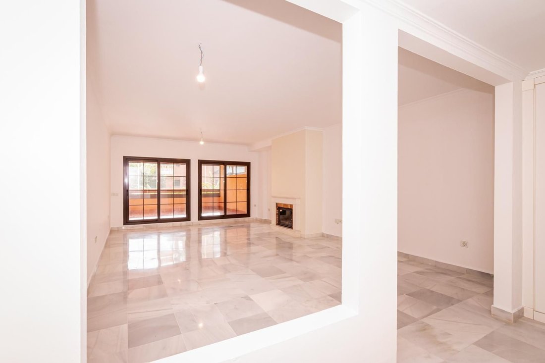 Apartment in Estepona, Andalusia, Spain 2 - 17920846