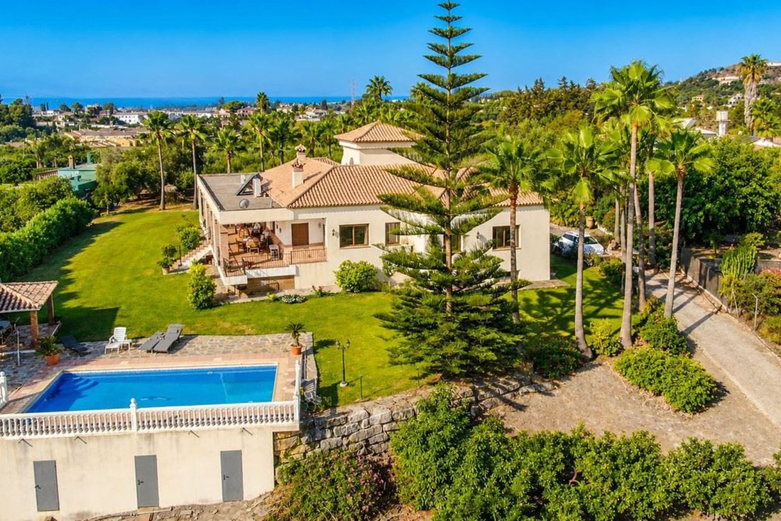 Villa in Estepona, Andalusia, Spain 3 - 17918610