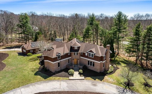 House in East Greenwich, Rhode Island, United States 1