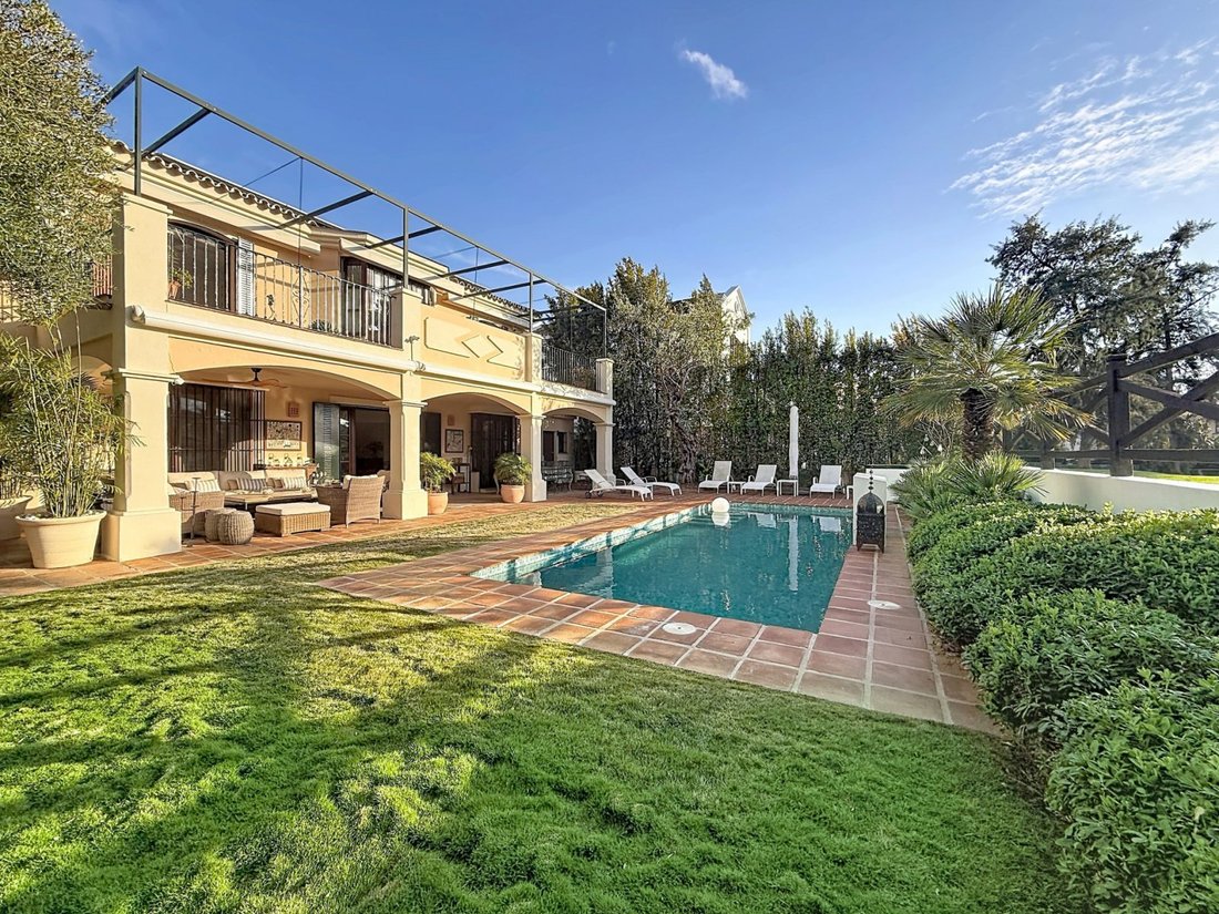 Villa in Guadalmina Alta, San Pedro de Alcantara, Spain 1 - 17922291