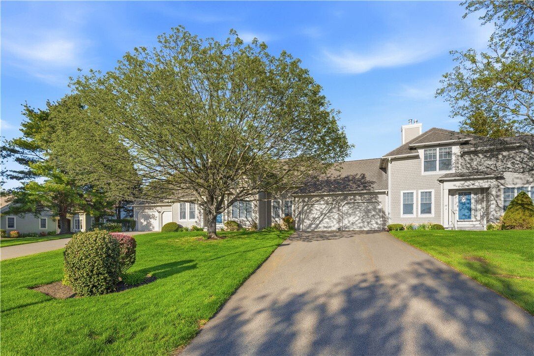 Condo in Warwick, Rhode Island, United States 4 - 17916232