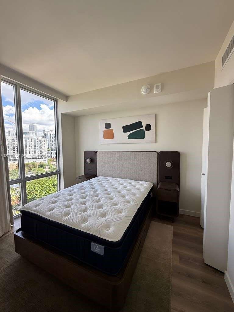 Condo in Miami, Florida, United States 4 - 17919922