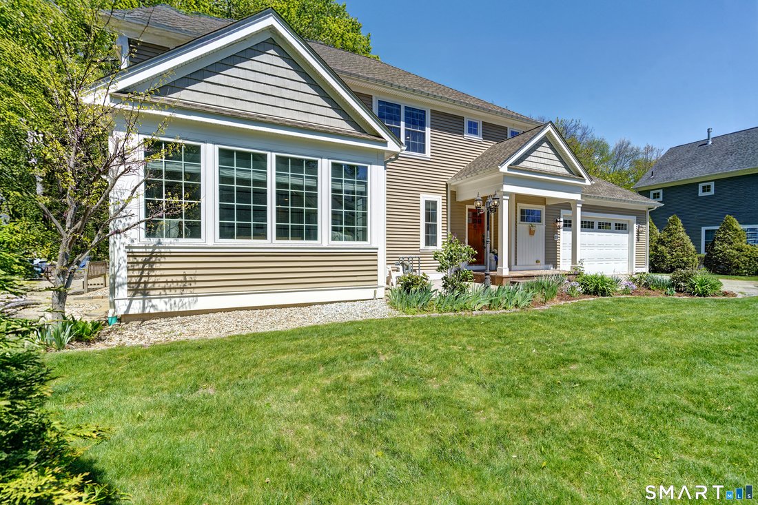 House in Glastonbury, Connecticut, United States 4 - 17922580