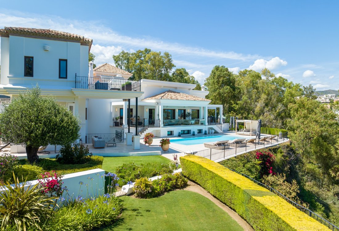 Villa in La Quinta, Benahavis, Andalusia 1 - 17920635