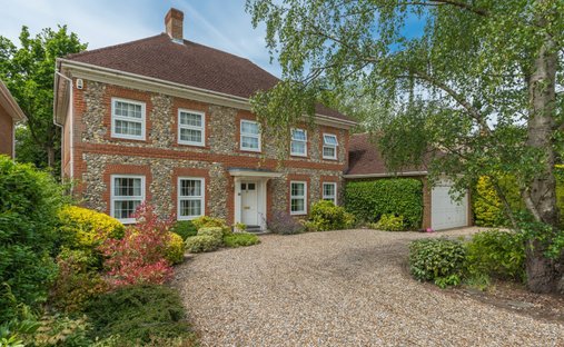 House in Tatling End, Gerrards Cross, England 1