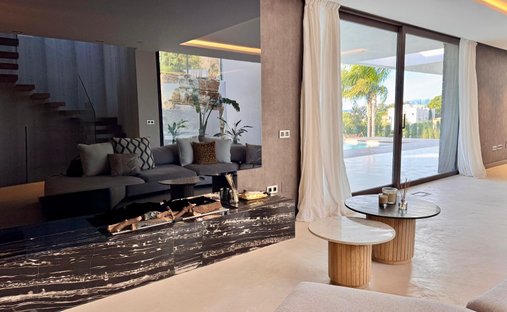 Villa in Fuengirola, Andalusia, Spain 1