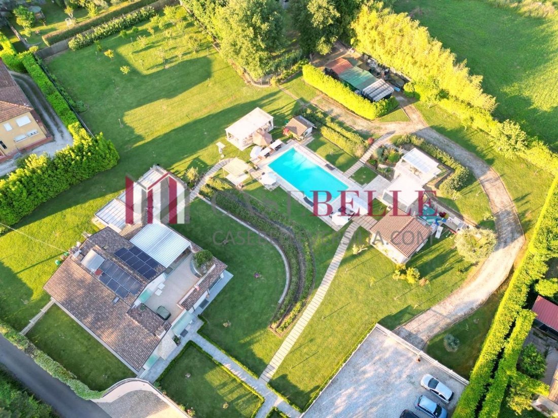 Villa in Camaiore, Tuscany, Italy 1 - 17920562