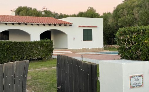 Villa in Sant Lluís, Balearische Inseln, Spanien 1