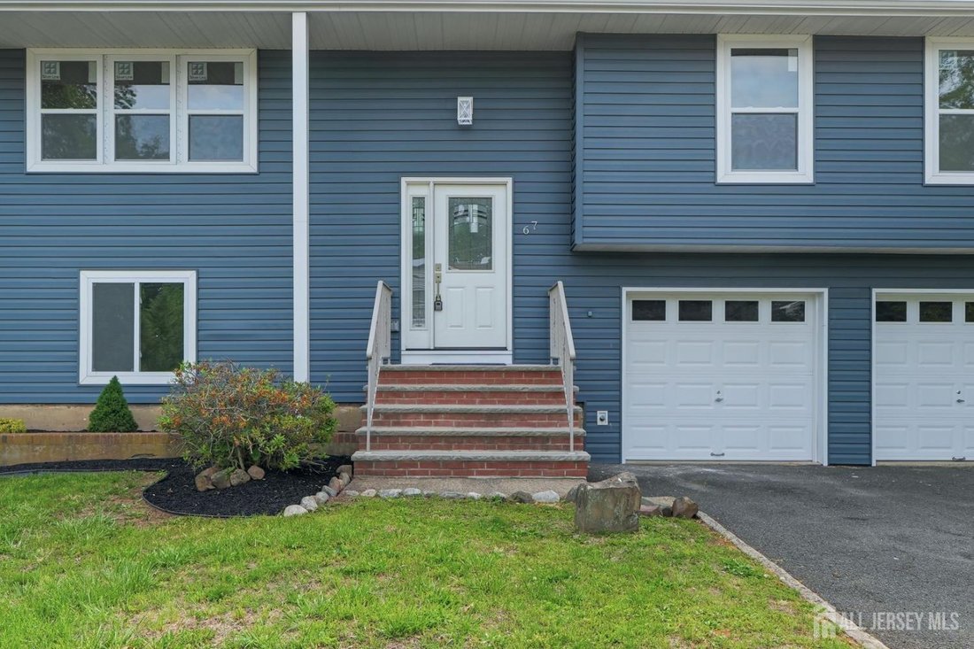 House in Piscataway, New Jersey, United States 3 - 17923958