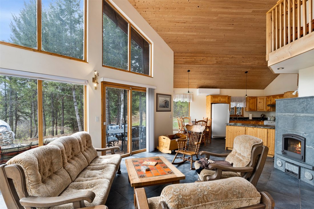 House in Lone Butte, British Columbia, Canada 4 - 17922706