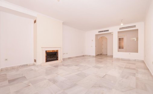 Wohnung in Estepona, Andalusien, Spanien 1