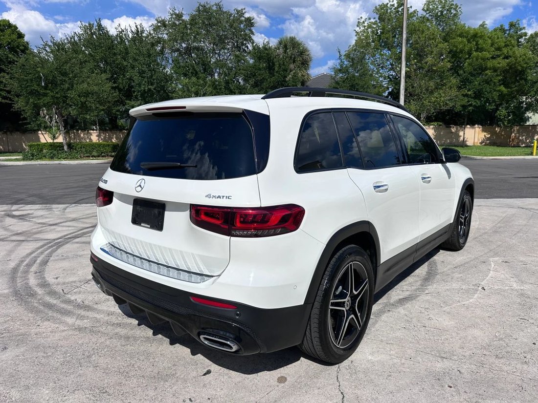 Suv in Hollywood, FL, United States 5 - 17924326