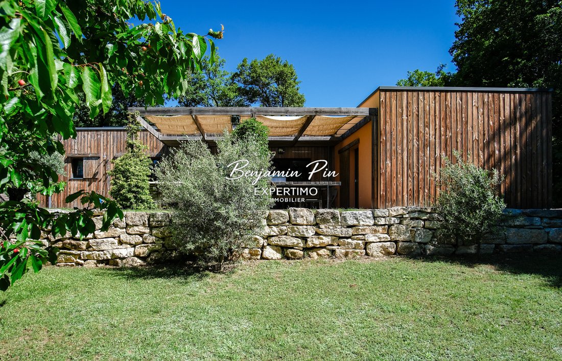 Villa in Caseneuve, Provence-Alpes-Côte d'Azur, France 4 - 17923268