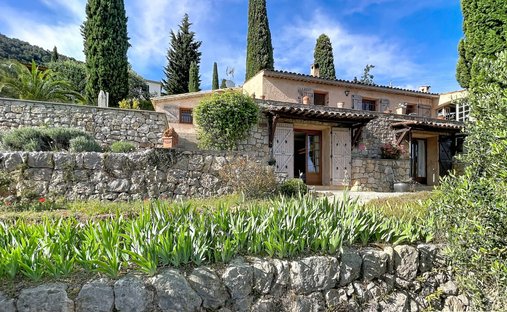 Country House in Spéracèdes, Provence-Alpes-Côte d'Azur, France 1
