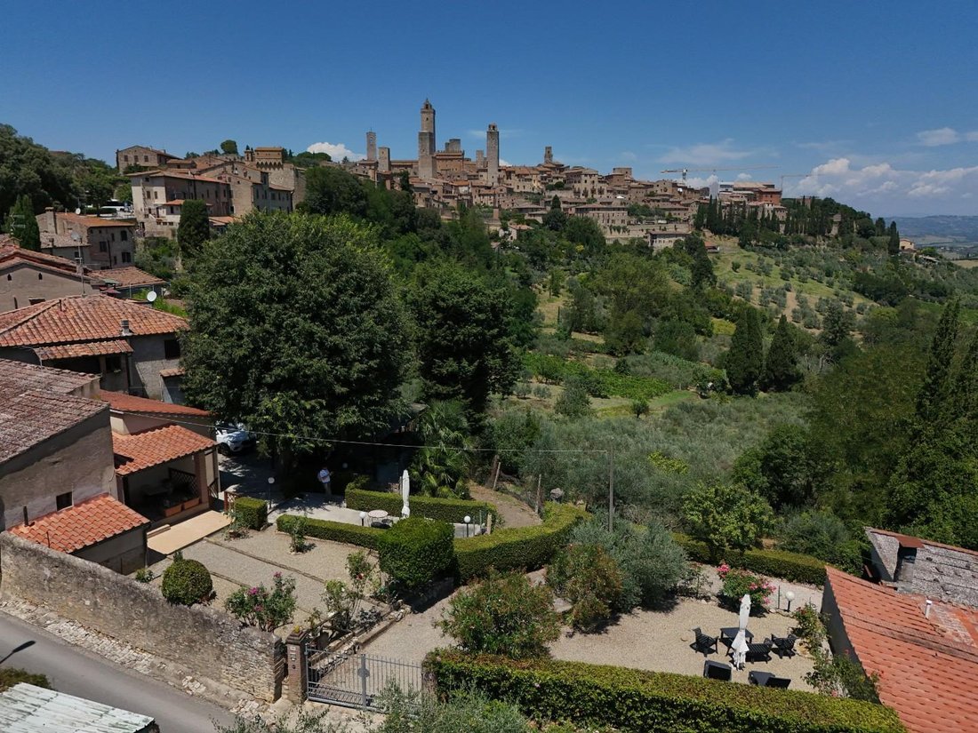 Villa in San Gimignano, Tuscany, Italy 2 - 17294098