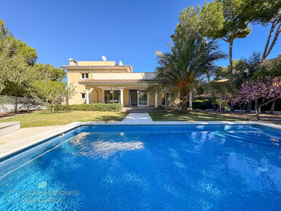 Villa in Sol de Mallorca, Calvia, Balearic Islands 1 - 17916705