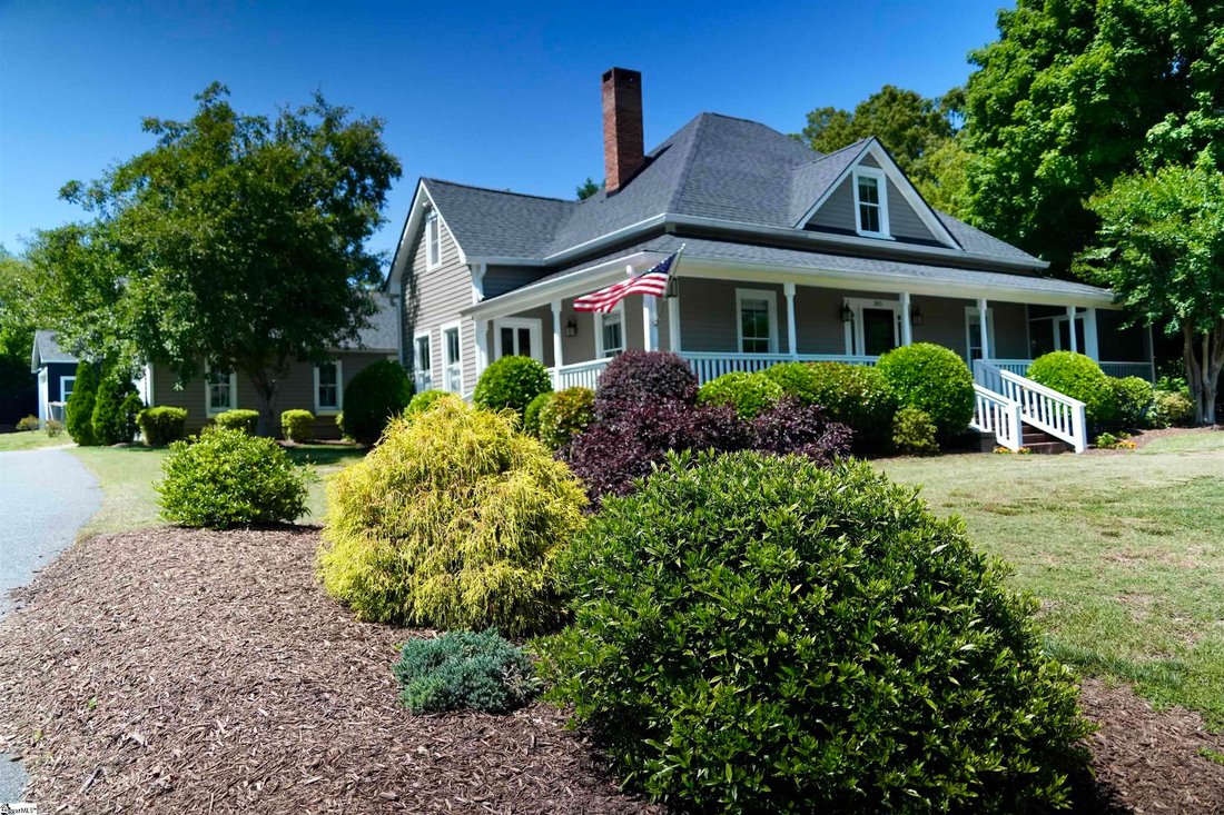 House in Landrum, South Carolina, United States 2 - 17916437