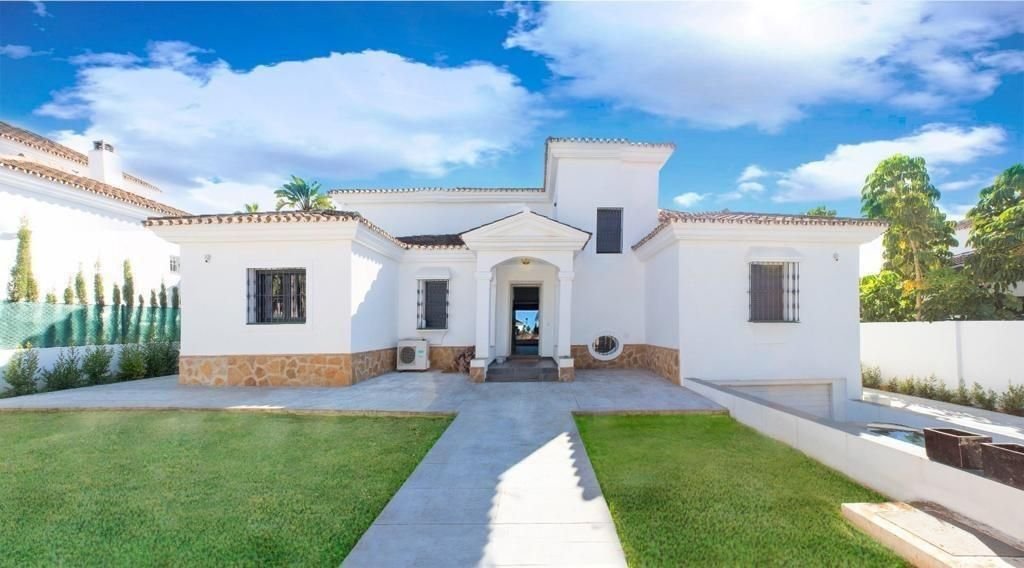 Villa in Puerto Banus, Marbella, Spain 1 - 17920183