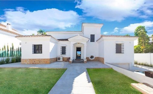 Villa a Puerto Banus, Marbella, Spagna 1