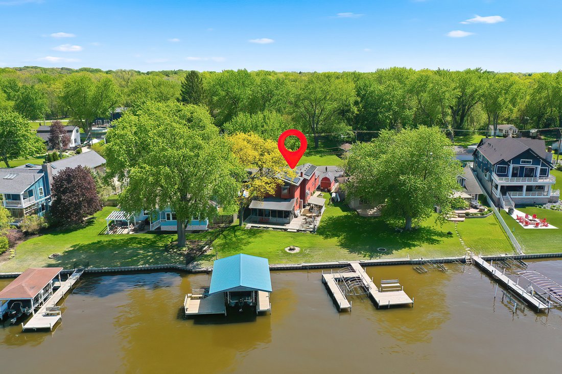 House in Johnsburg, Illinois, United States 2 - 17922134