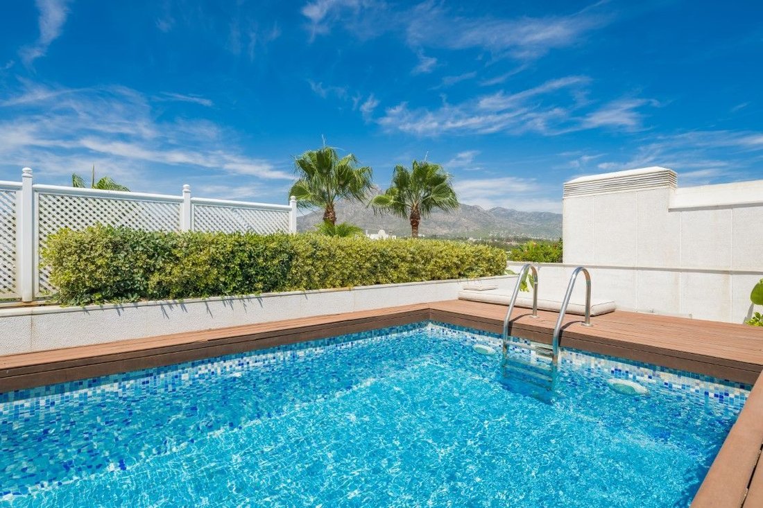 Penthouse in Puerto Banus, Marbella, Spain 1 - 17921592