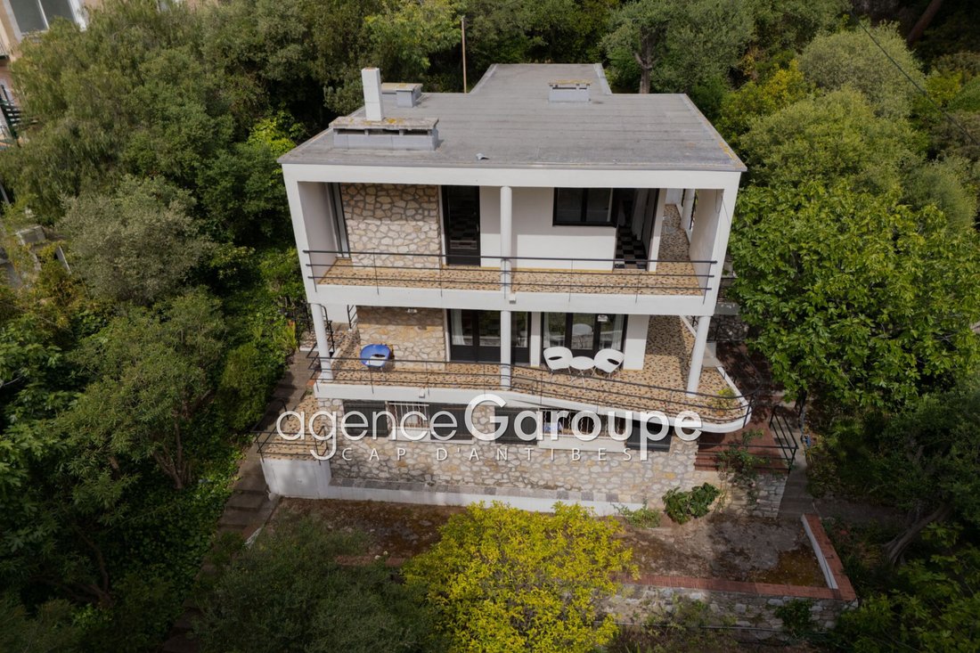 Villa in Antibes, Provence-Alpes-Côte d'Azur, France 2 - 17744535