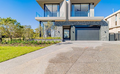 House in Halfway House Estate, Gauteng, South Africa 1