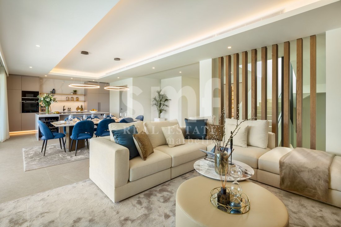 Villa in Estepona, Andalusia, Spain 4 - 17920349