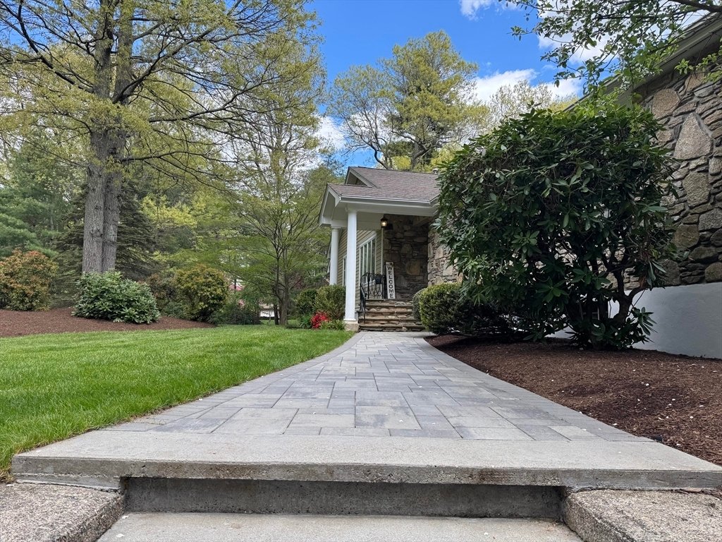 House in Foxborough, Massachusetts, United States 4 - 17918910