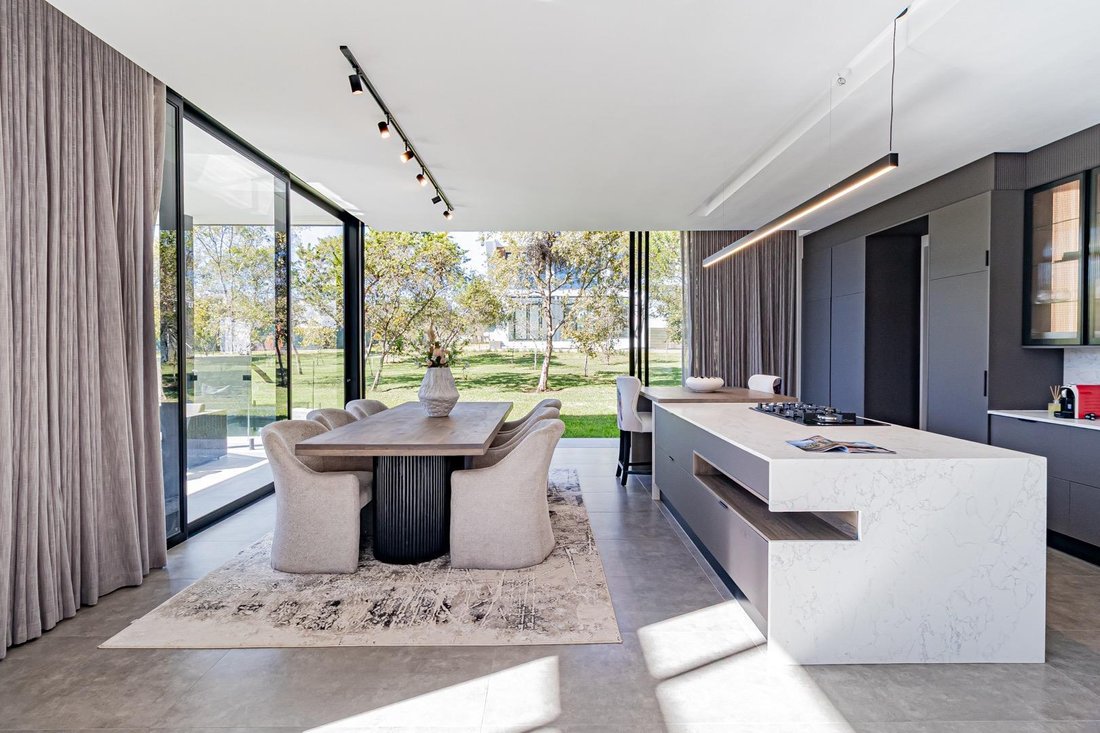 House in Halfway House Estate, Gauteng, South Africa 5 - 17918203