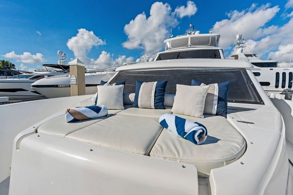 Motor Yacht in United States 5 - 17885199
