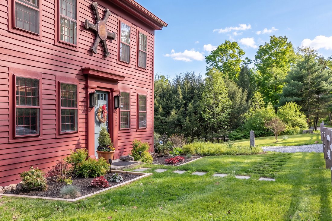 House in Woodbury, Connecticut, United States 1 - 17916160