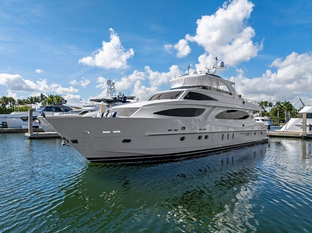 Motor Yacht in United States 2 - 17885199